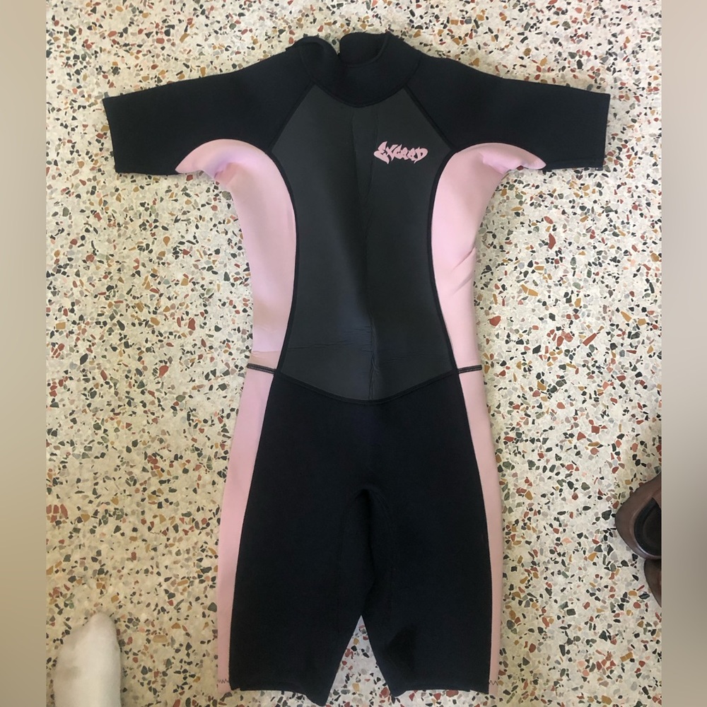 Exceed Wet Suit women’s size 4, surf guard wet suit, butterfly suit